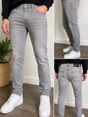 Signature by Levi Strauss Men's Slim Straight Light Grey Jeans
